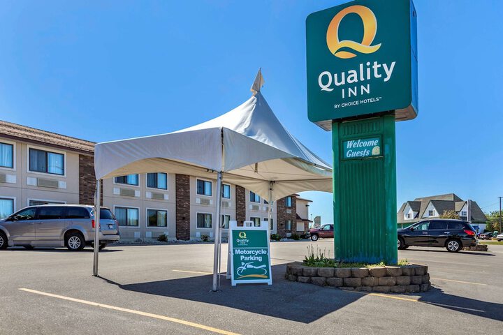 Quality Inn Saint Ignace Michigan