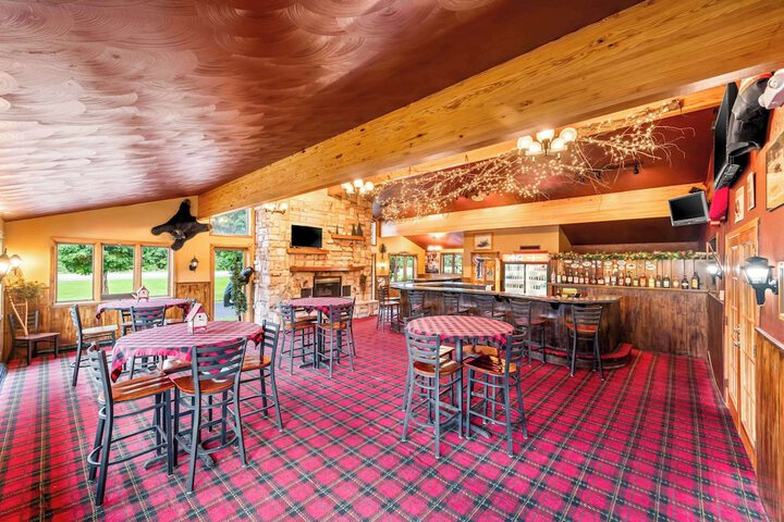 Quality Inn Suites Munising Wetmore Cherrywood Lodge